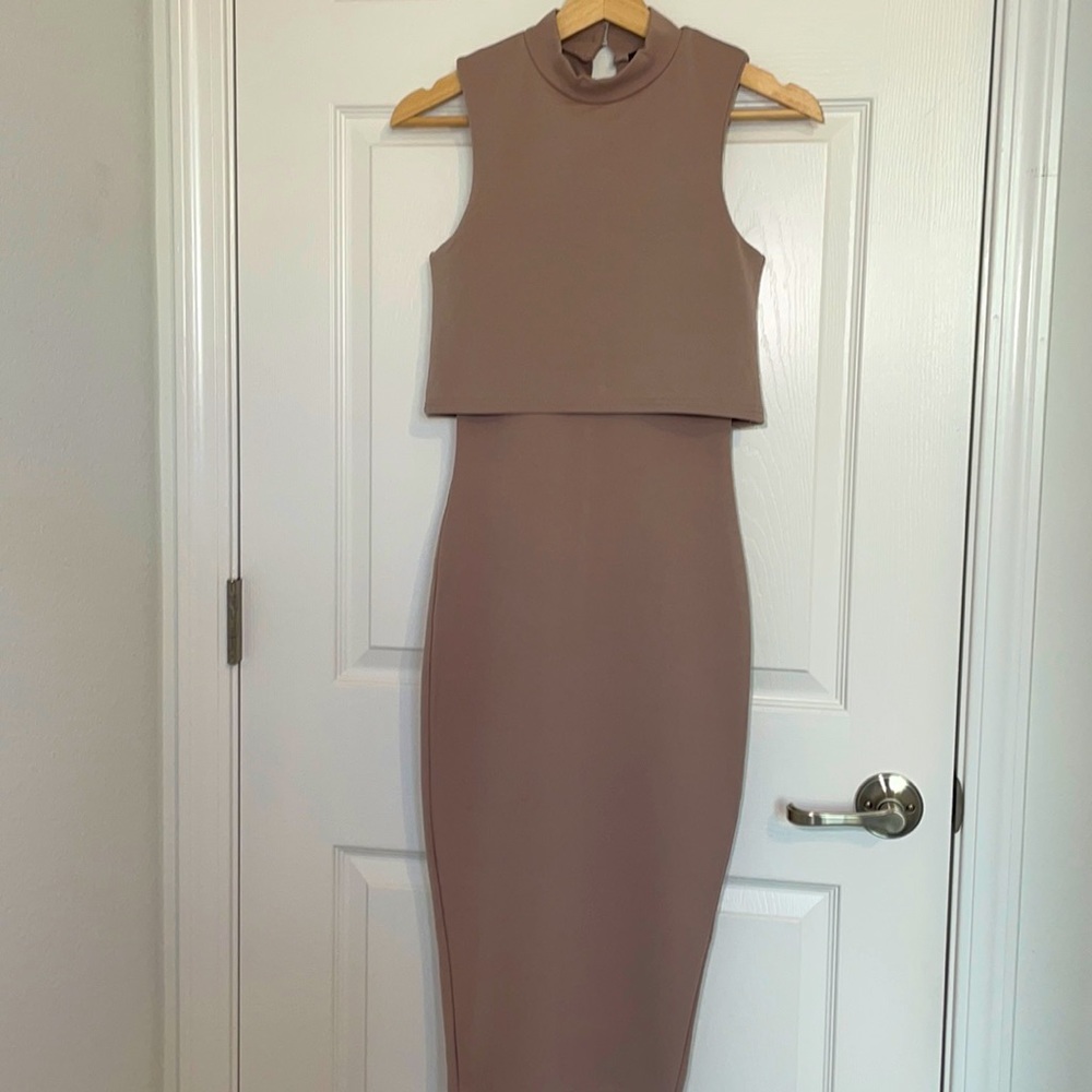 boohoo dress small stiletto beige
